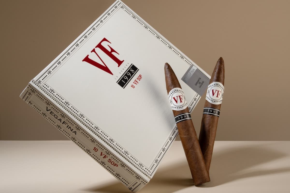 VEGAFINA 1998 – VF 50P FIGURADO